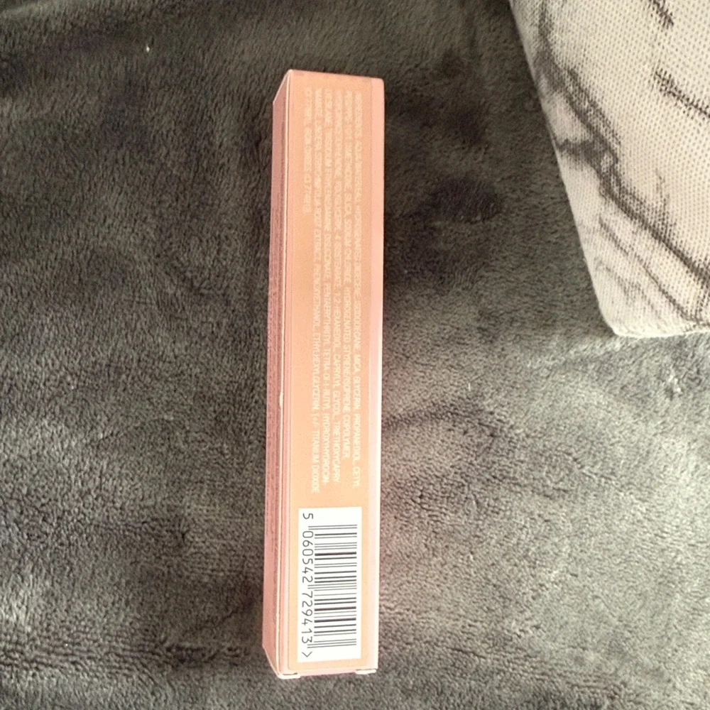 *NIB .4oz* Charlotte Tilbury Pillow Talk Liquid Highlighter